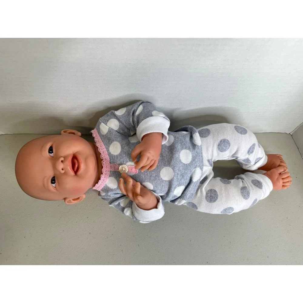 Berenguer 02-10 Baby Girl Doll Anatomically Correct Realistic Newborn All-Vinyl - Picture 4 of 9